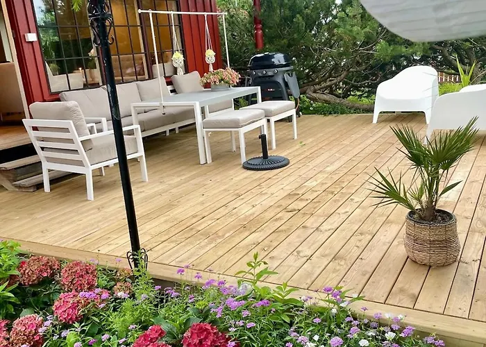 Cozy House With Lovely Garden Sandefjord