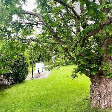 فيلة Cozy House With Lovely Garden ساندفيورد